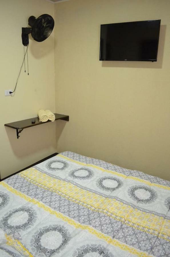 #5 Private Room Close To Airport アラフエラ エクステリア 写真
